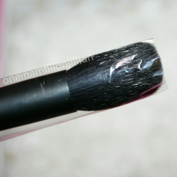 NYX Makeup Nyx Pro Contour Brush Prob5 Seamless Sculpting Poshmark